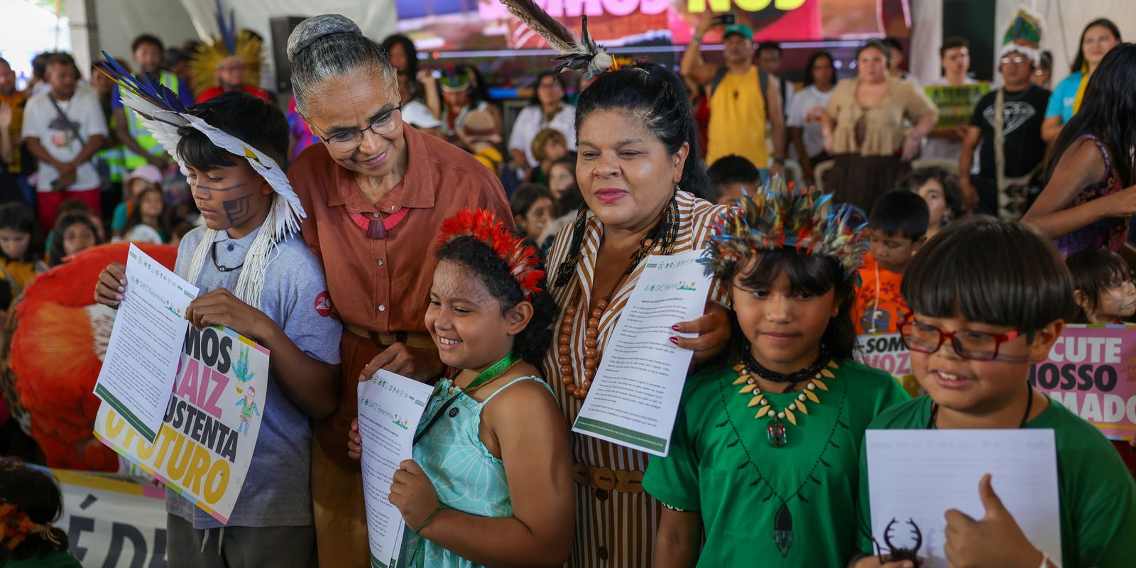 em-brasilia,-criancas-indigenas-pedem-protecao-da-floresta-e-do-futuro