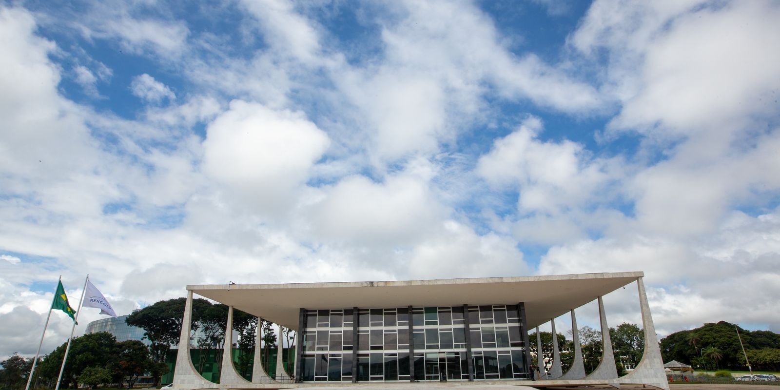 moraes-vota-por-zambelli-pegar-10-anos-de-prisao-por-invasao-ao-cnj