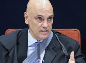 moraes-pede-sessao-do-stf-para-julgar-decisao-da-camara-sobre-ramagem