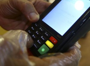 bc-limita-valores-entre-registradoras-de-recebiveis-de-cartoes