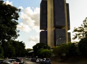banco-central-autoriza-financeiras-a-emitir-lci
