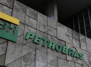 petrobras-anuncia-novos-pocos-e-retomada-de-fabricas-de-fertilizantes